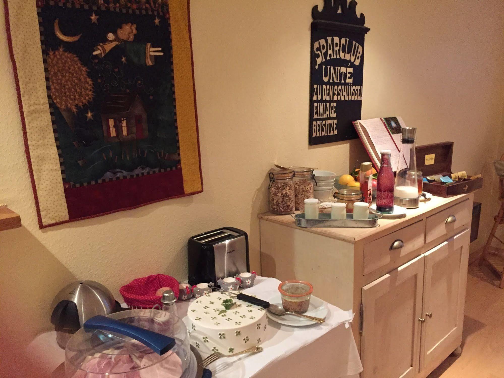 Schwenheim シャンブル ドゥーテ レカン デ サヴェール Bed & Breakfast エクステリア 写真