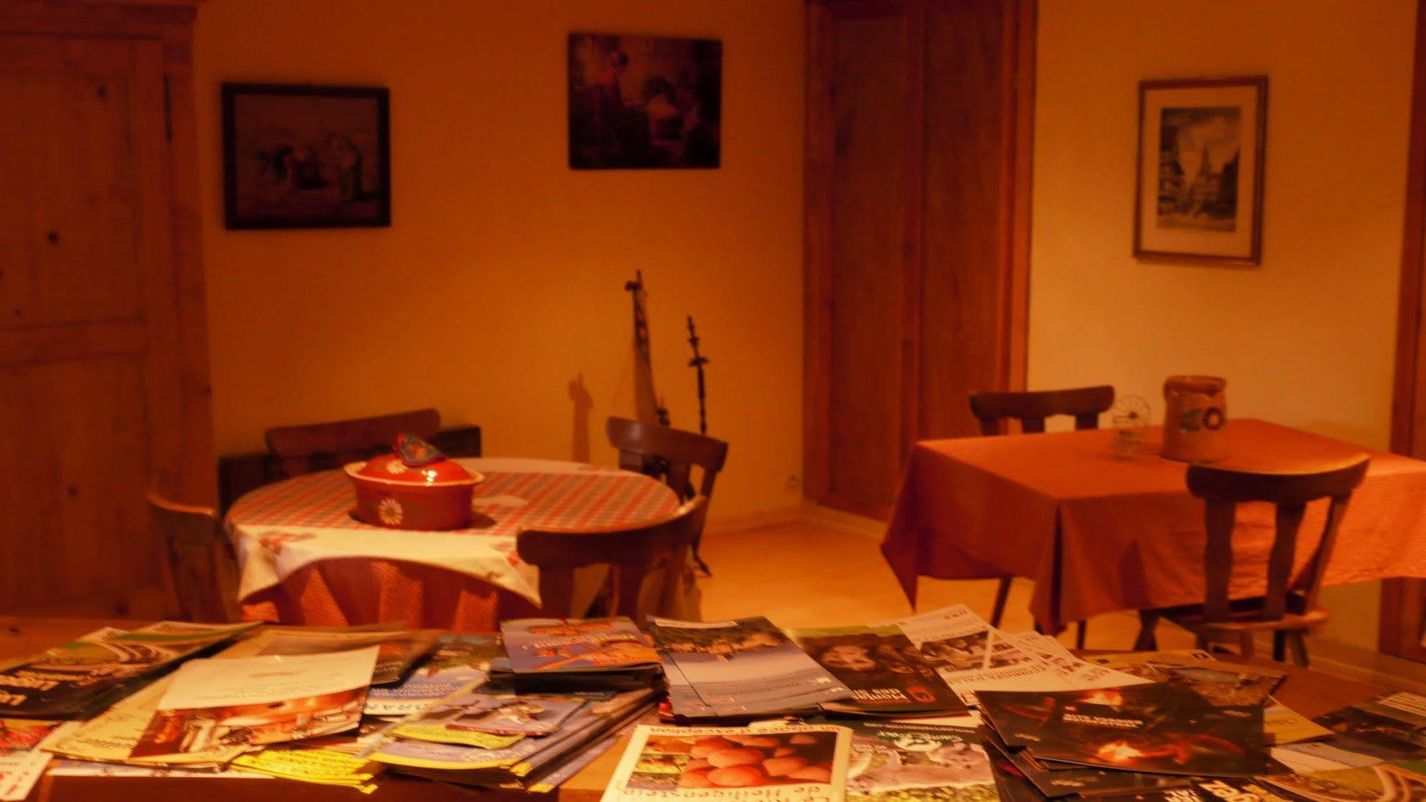 Schwenheim シャンブル ドゥーテ レカン デ サヴェール Bed & Breakfast エクステリア 写真